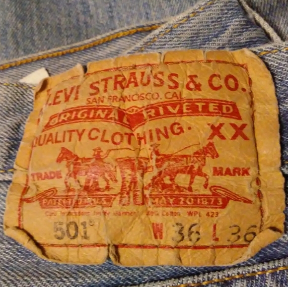 Levi 501 Jeans Men's 36X36 Light Wash Denim Button Fly Classic Red tab Destroyed - Picture 8 of 12